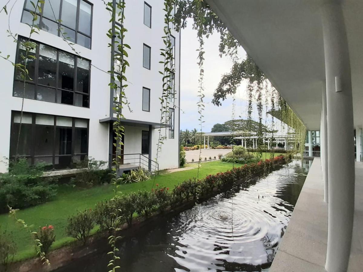 Vivanta Colombo, Airport Garden Seeduwa Esterno foto